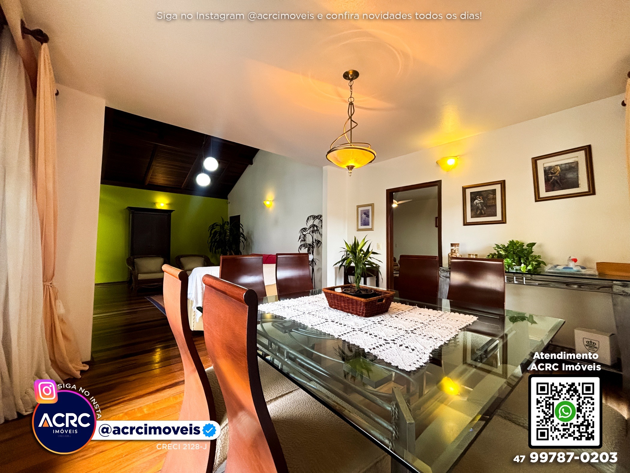 ACRC Imóveis - CA03737 - Casa com edícula e piscina a Venda no Bairro Velha em Blumenau. — foto 7