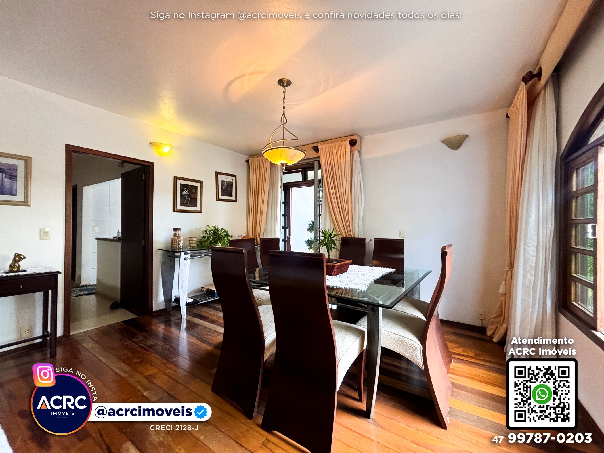 ACRC Imóveis - CA03737 - Casa com edícula e piscina a Venda no Bairro Velha em Blumenau. — foto 6