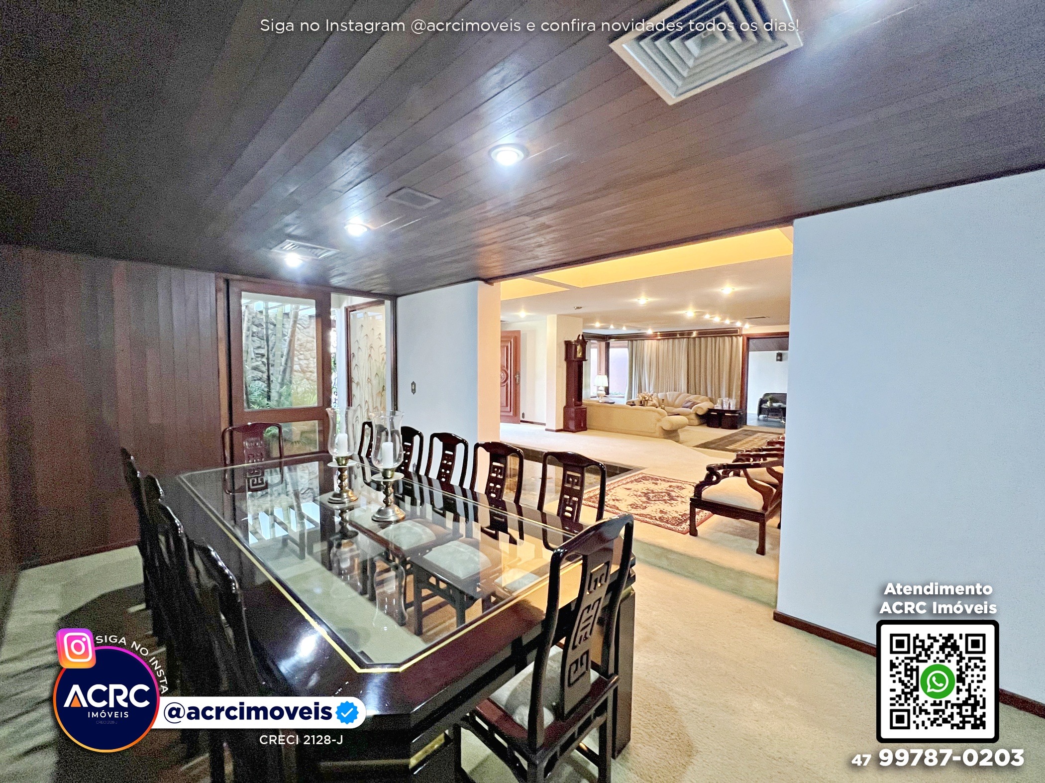 ACRC Imóveis - CA03714 - Casa com piscina e amplo jardim no Bairro Garcia em Blumenau — foto 5