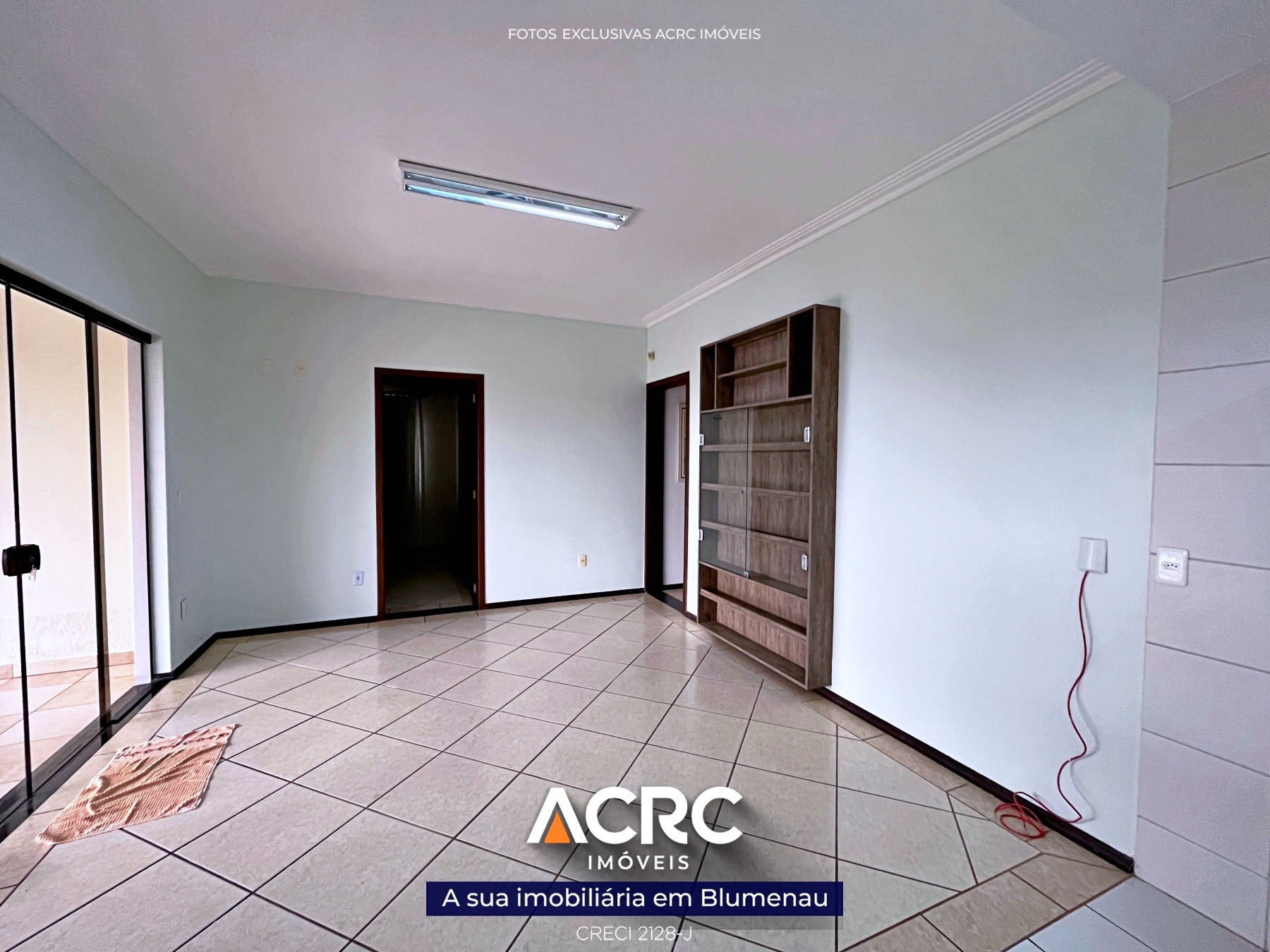 ACRC Imóveis - CA03436 - Sobrado de 02 andares para Venda no Bairro Itoupava Norte — foto 5