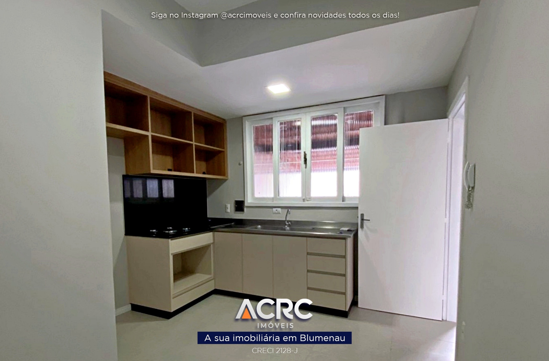 ACRC Imóveis - AP10226 - Apartamento para Locação no Centro de Blumenau. — foto 4