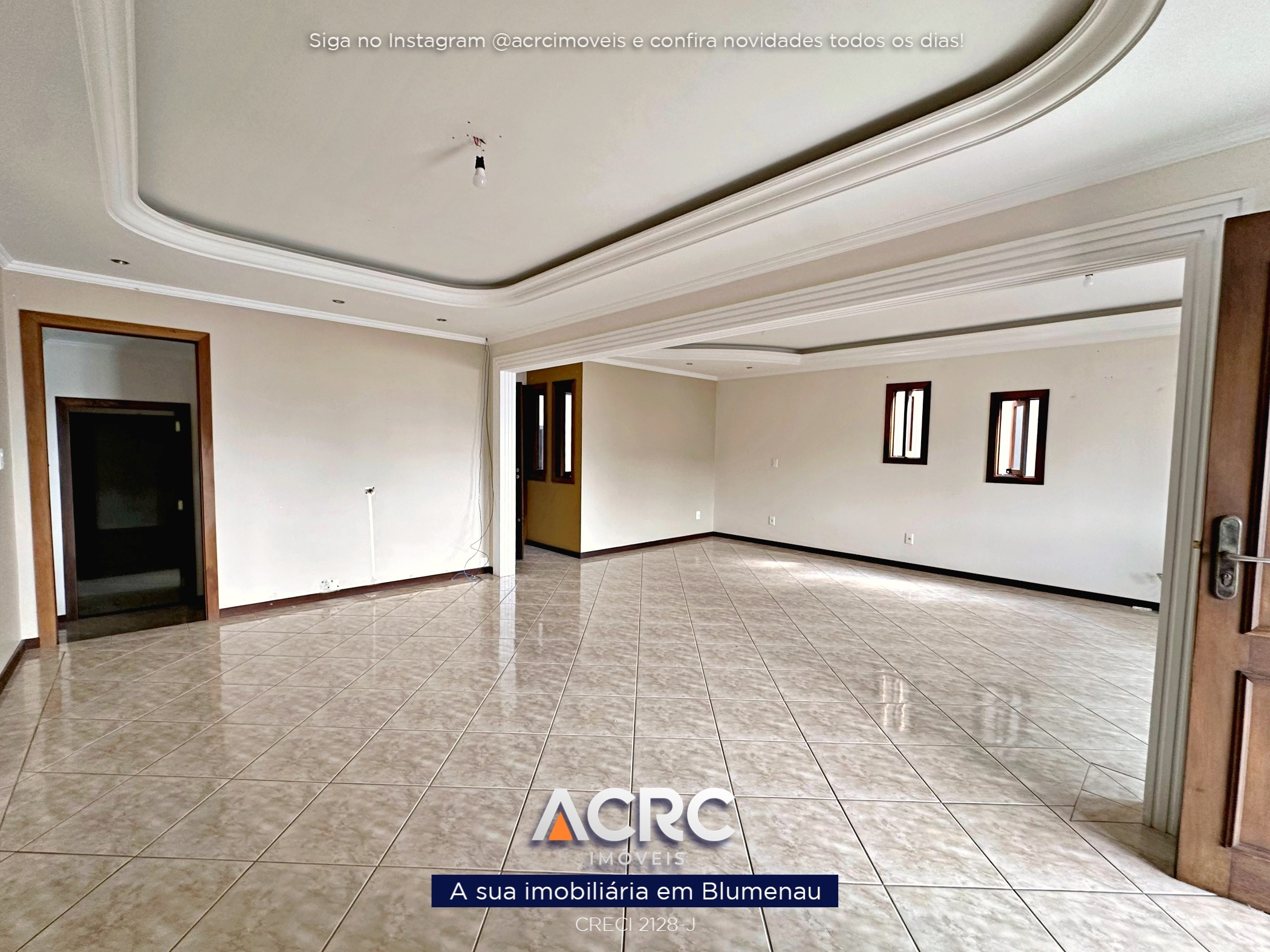 ACRC Imóveis - CA03773- Casa para Com Salas Comerciais para Venda no Bairro Vila Nova em Blumenau — foto 6