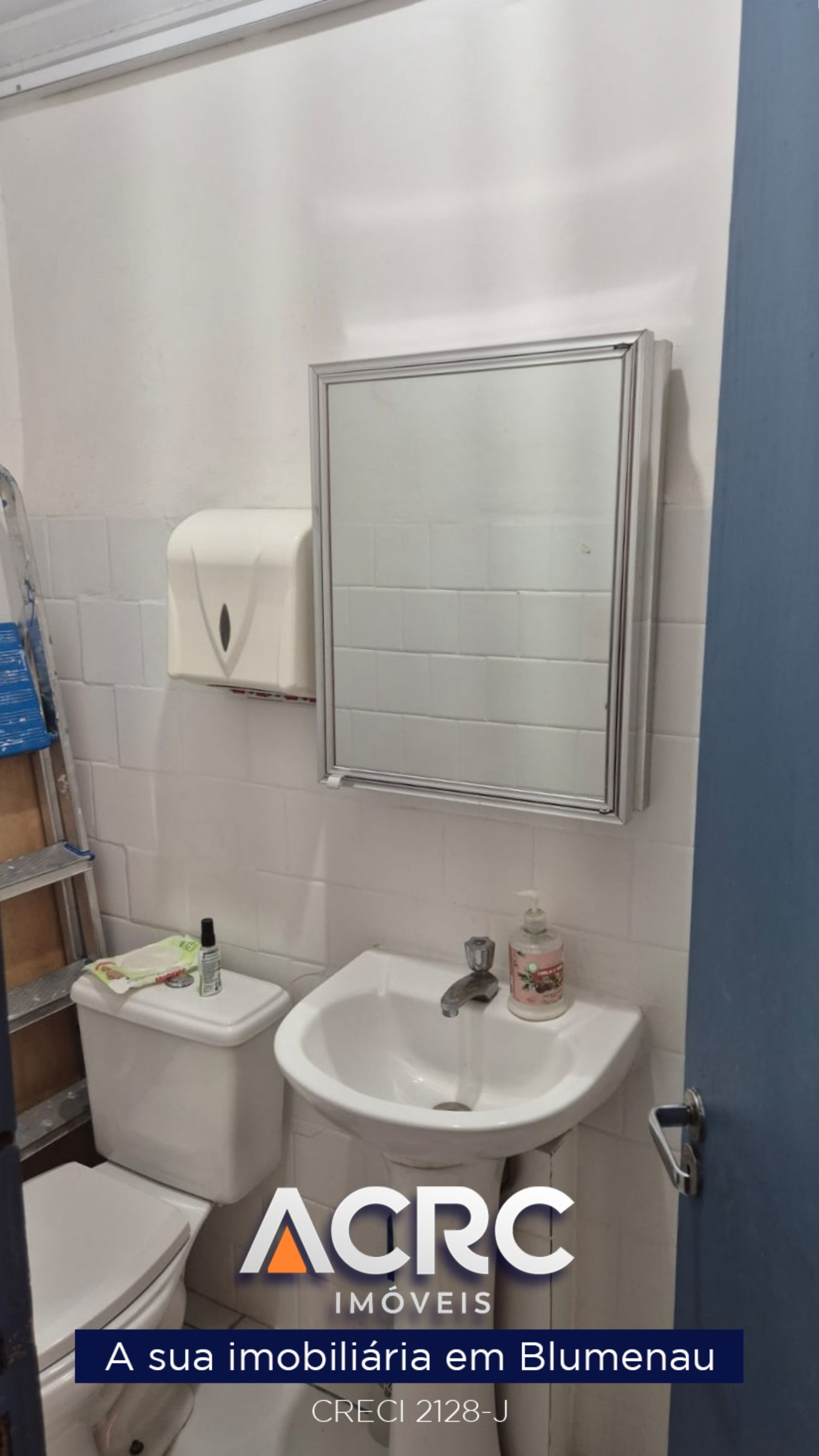 ACRC Imóveis - SA01421 - Sala comercial a Venda no Bairro Centro em Blumenau — foto 7