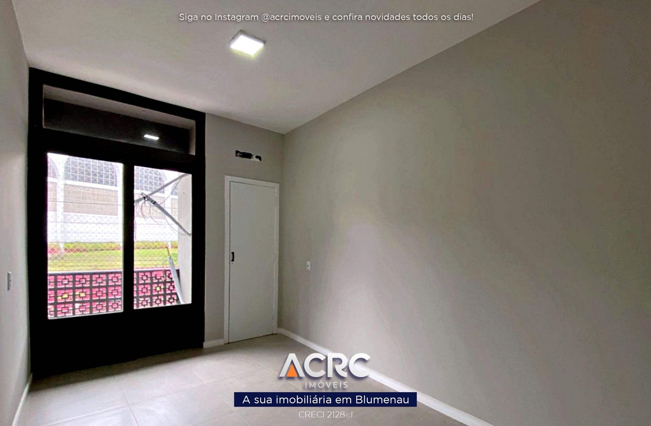 ACRC Imóveis - AP10226 - Apartamento para Locação no Centro de Blumenau. — foto 2