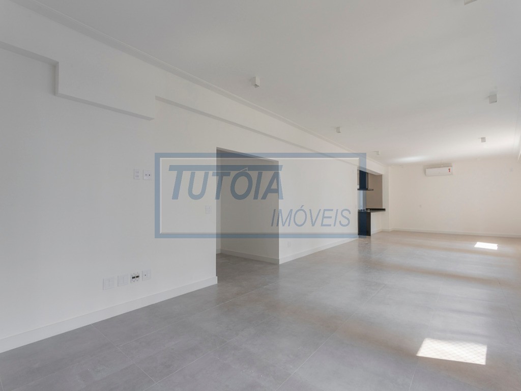Apartamento, 3 quartos, 209 m² - Foto 2