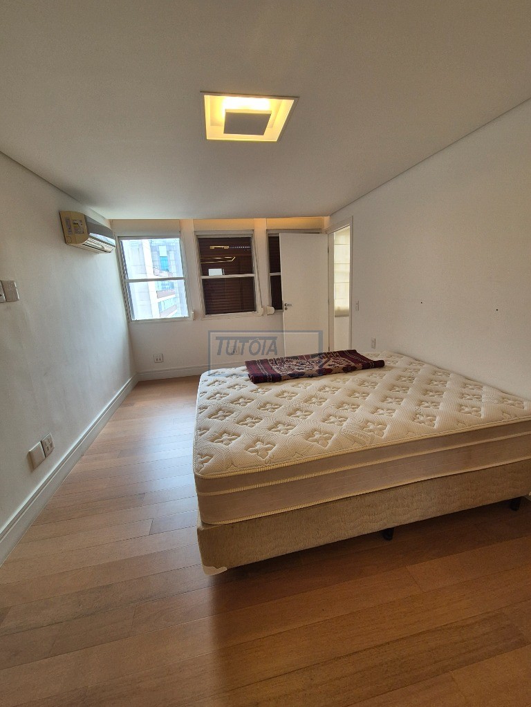 Apartamento, 3 quartos, 226 m² - Foto 32