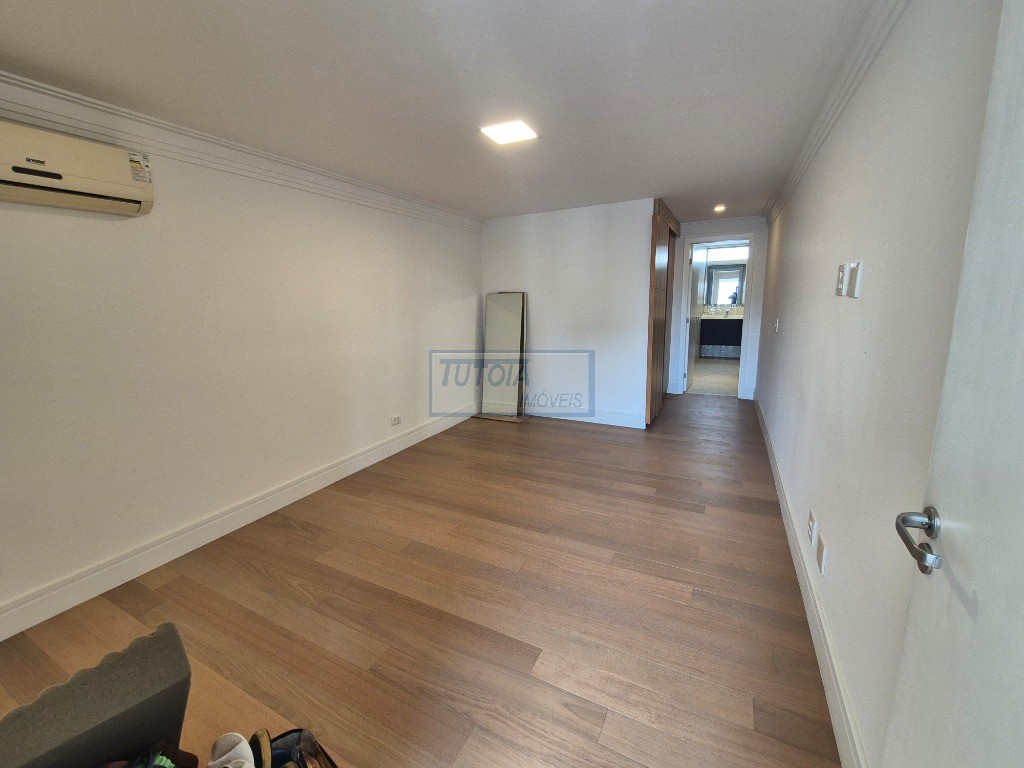 Apartamento, 3 quartos, 226 m² - Foto 11