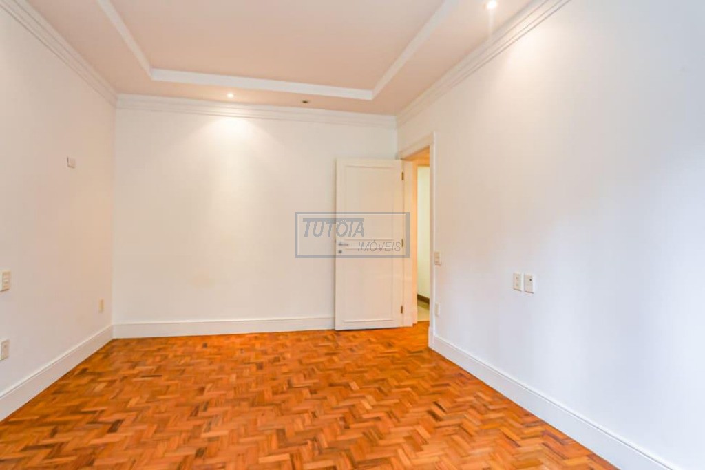 Apartamento, 3 quartos, 228 m² - Foto 3