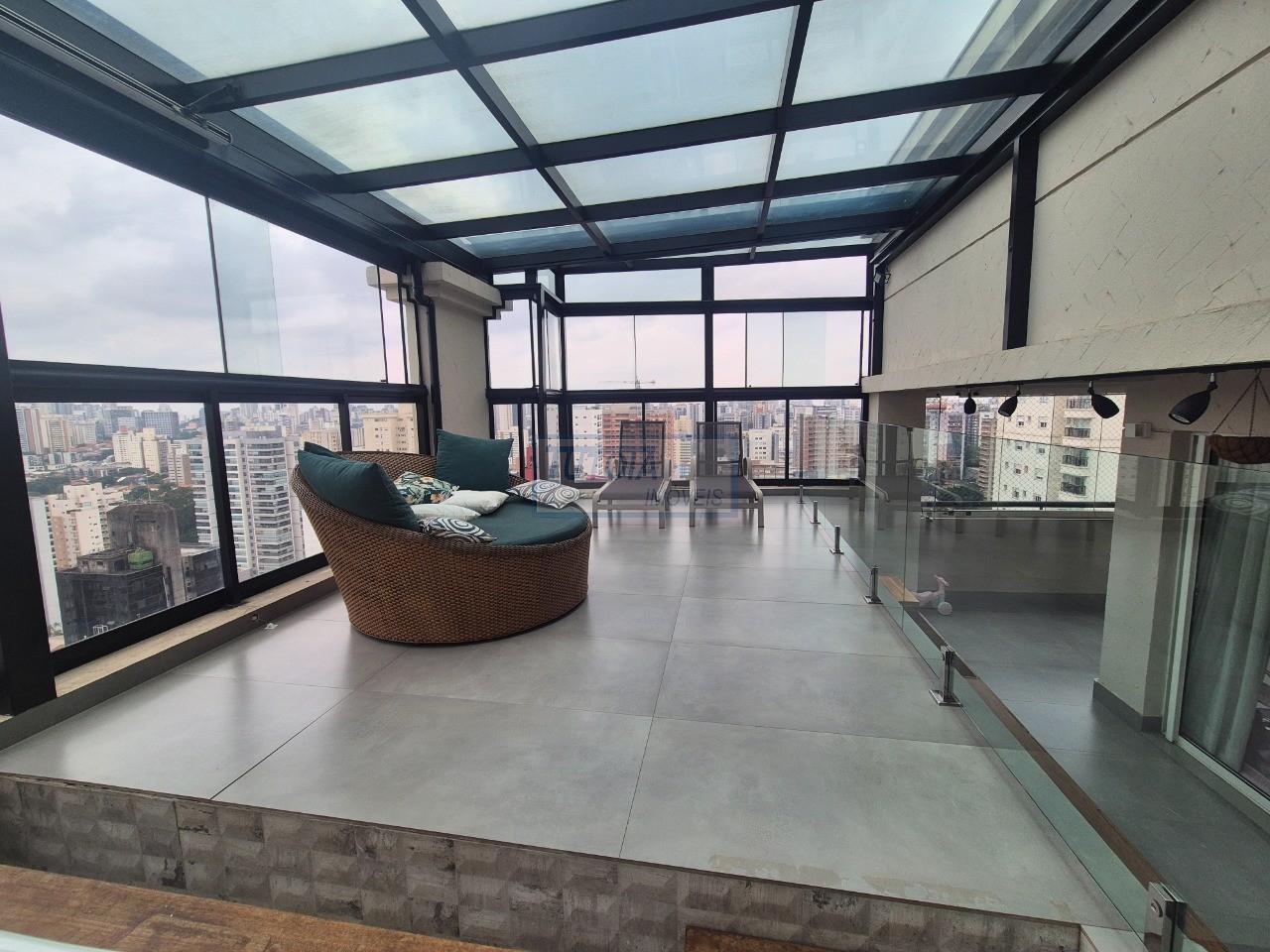 Cobertura, 3 quartos, 217 m² - Foto 2