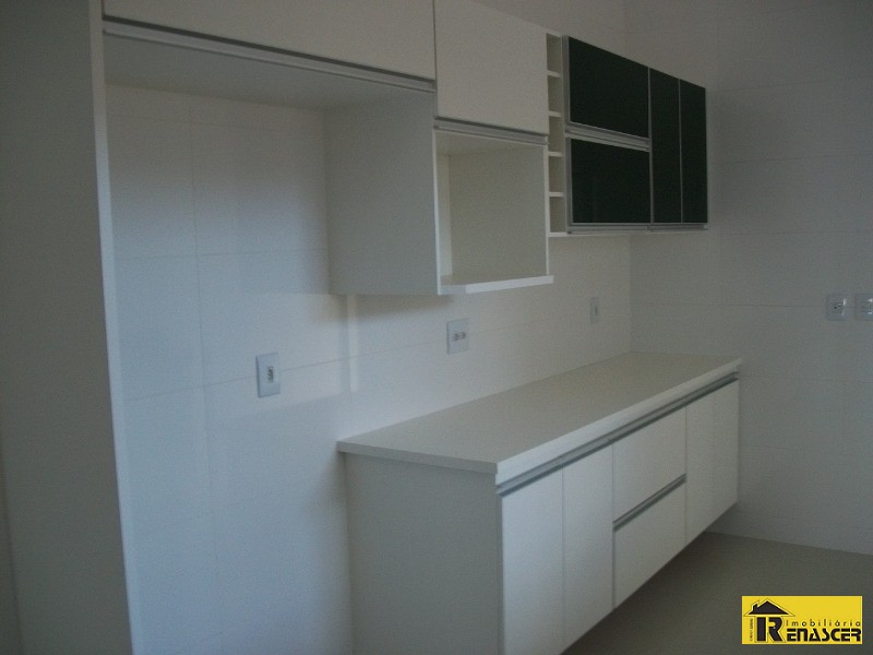 Casa de Condomínio com 3 quartos à venda, 400m² — foto 12 de 24