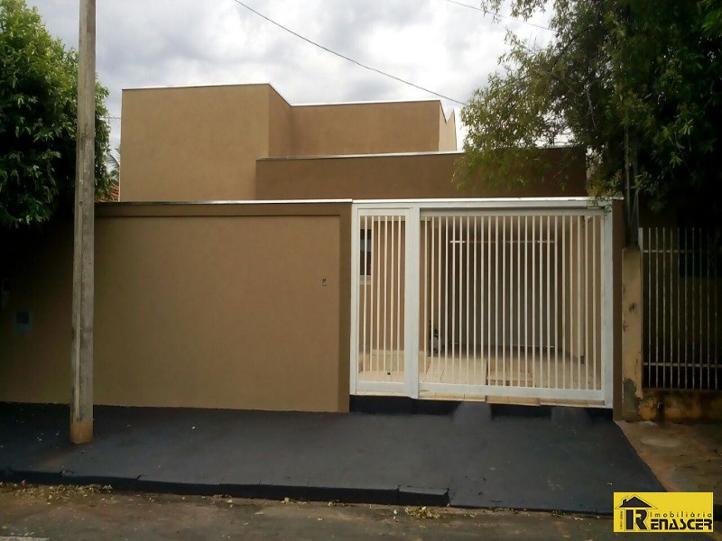 Casa com 3 quartos à venda, 120m² — foto 1 de 12