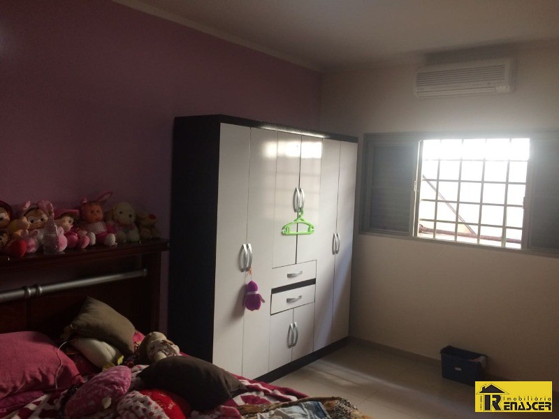 Casa com 3 quartos à venda, 380m² — foto 7 de 16