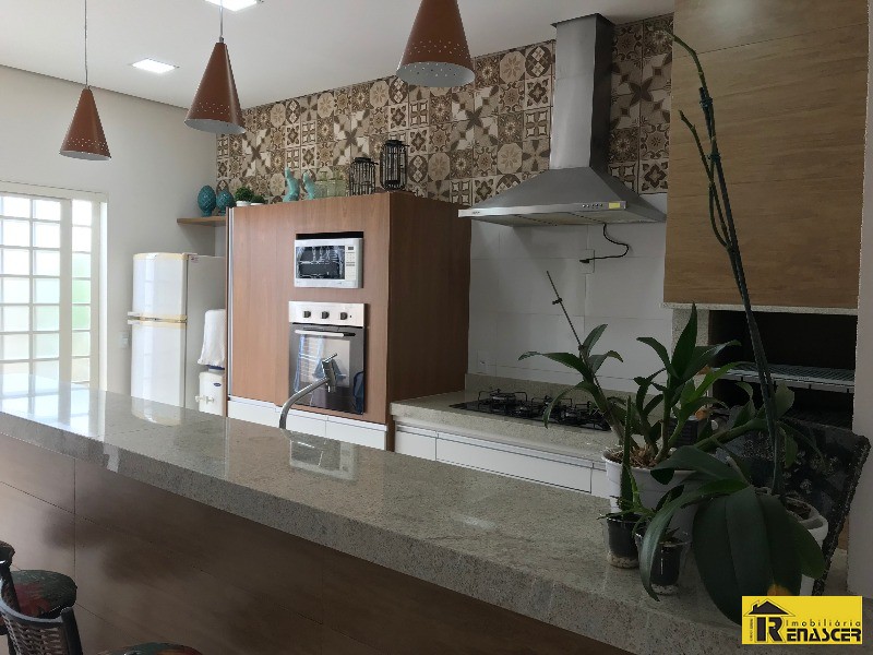 Casa com 3 quartos à venda, 190m² — foto 21 de 22