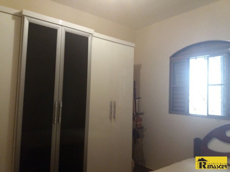 Casa com 2 quartos à venda, 250m² — foto 1 de 21