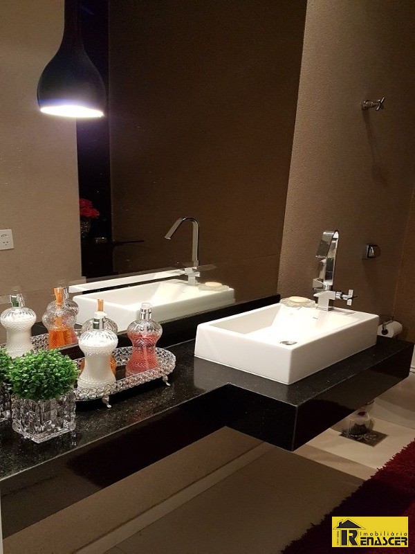 Casa de Condomínio com 4 quartos à venda — foto 4 de 22
