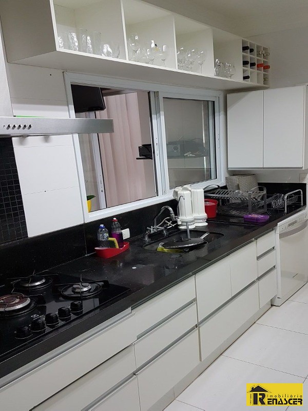 Casa de Condomínio com 4 quartos à venda — foto 12 de 22