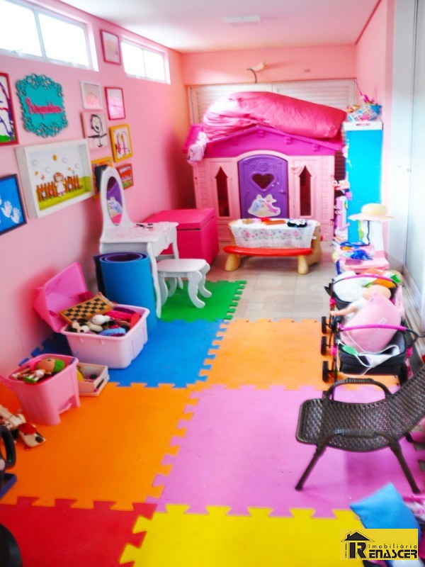 Casa de Condomínio com 4 quartos à venda — foto 19 de 22
