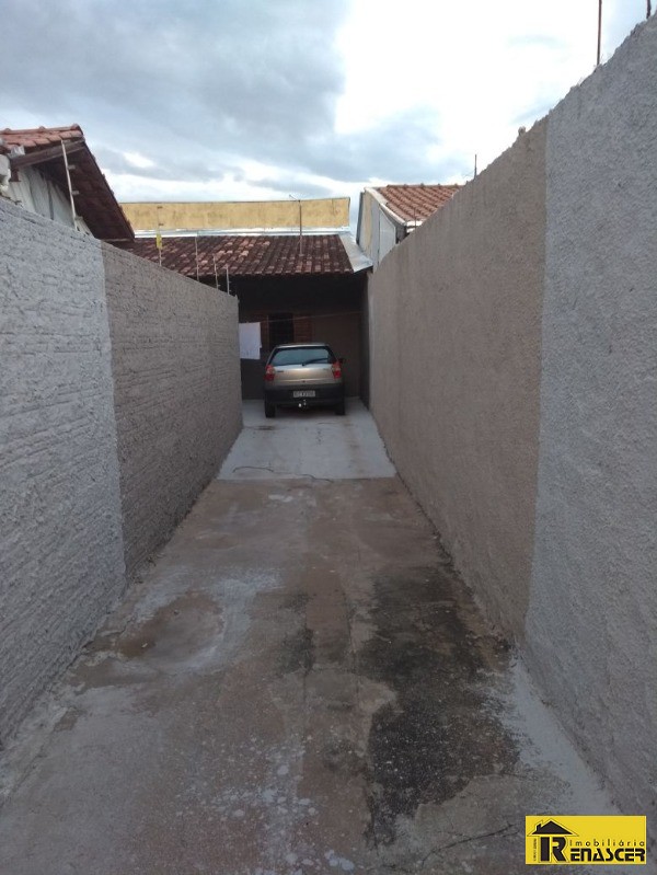 Casa com 2 quartos à venda, 48m² — foto 1 de 10