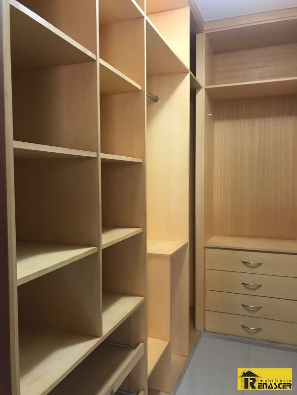 Casa de Condomínio com 3 quartos à venda e aluguel, 260m² — foto 3 de 21