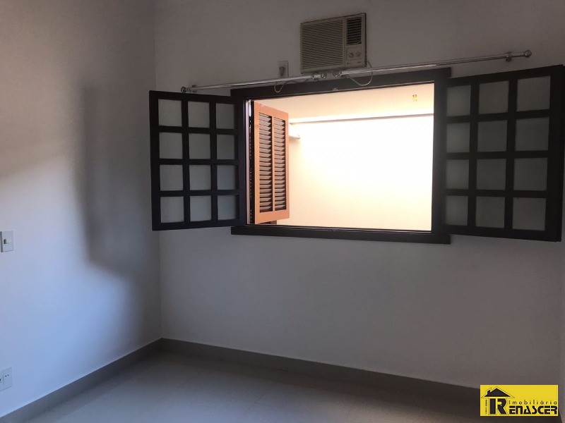 Casa de Condomínio com 3 quartos à venda e aluguel, 260m² — foto 9 de 21