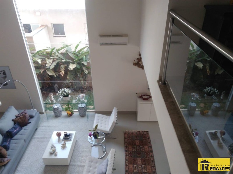 Casa de Condomínio com 3 quartos à venda, 320m² — foto 2 de 34