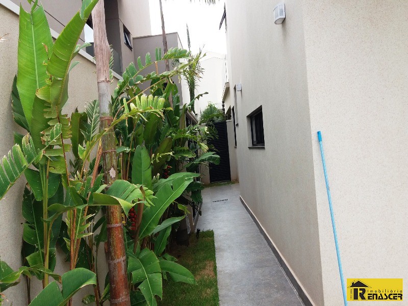 Casa de Condomínio com 4 quartos à venda, 414m² — foto 4 de 31