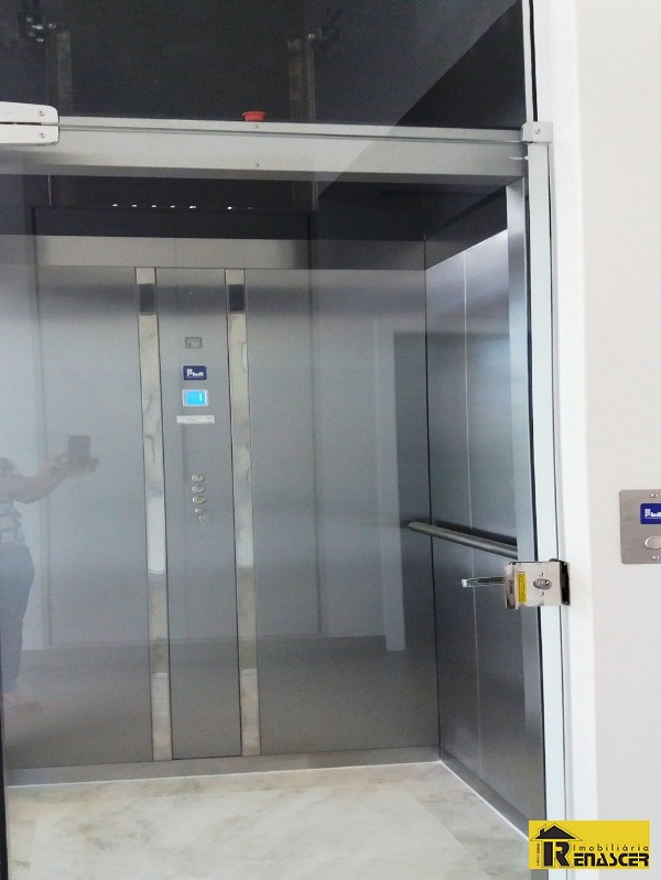 Casa de Condomínio com 4 quartos à venda, 414m² — foto 12 de 31