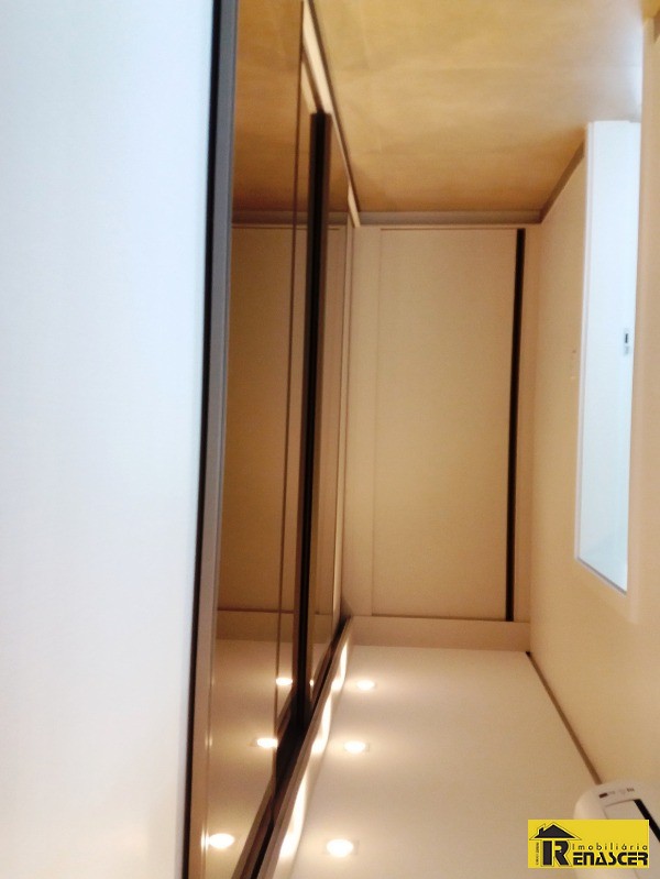 Casa de Condomínio com 4 quartos à venda, 414m² — foto 24 de 31