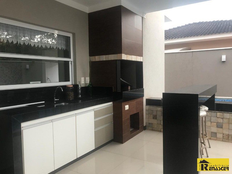 Casa de Condomínio com 3 quartos à venda, 213m² — foto 9 de 32