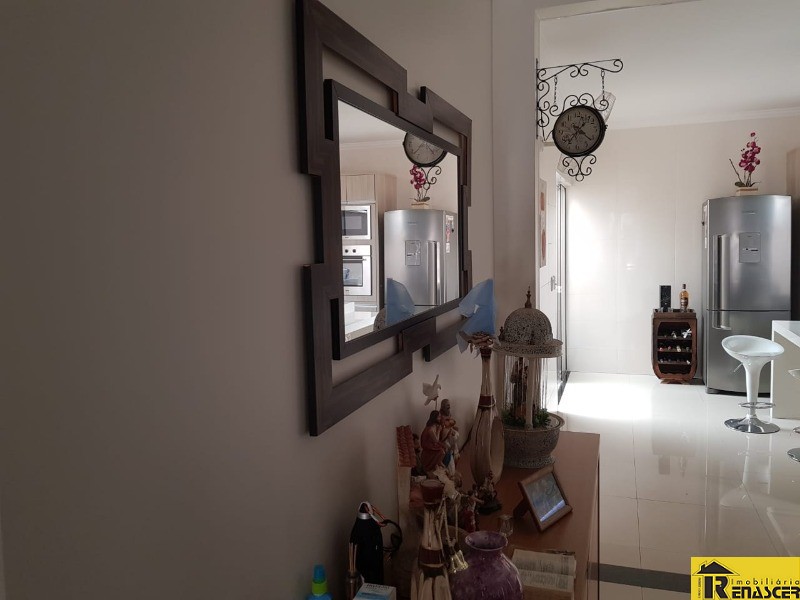Casa de Condomínio com 3 quartos à venda, 130m² — foto 4 de 28