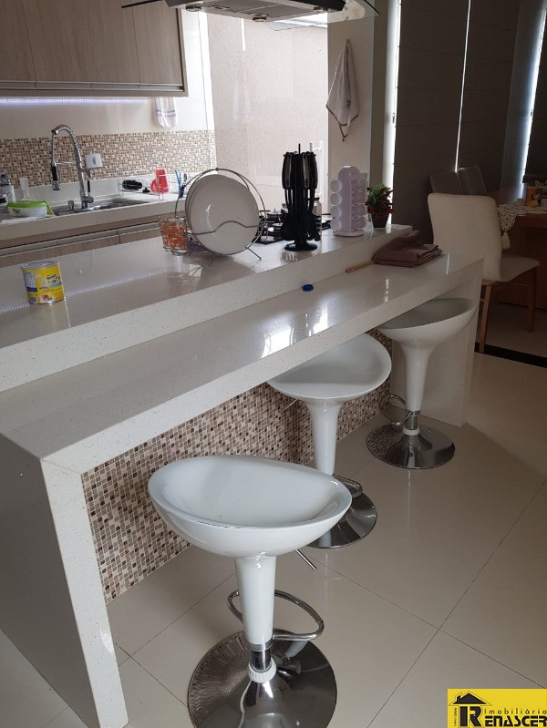 Casa de Condomínio com 3 quartos à venda, 130m² — foto 18 de 28