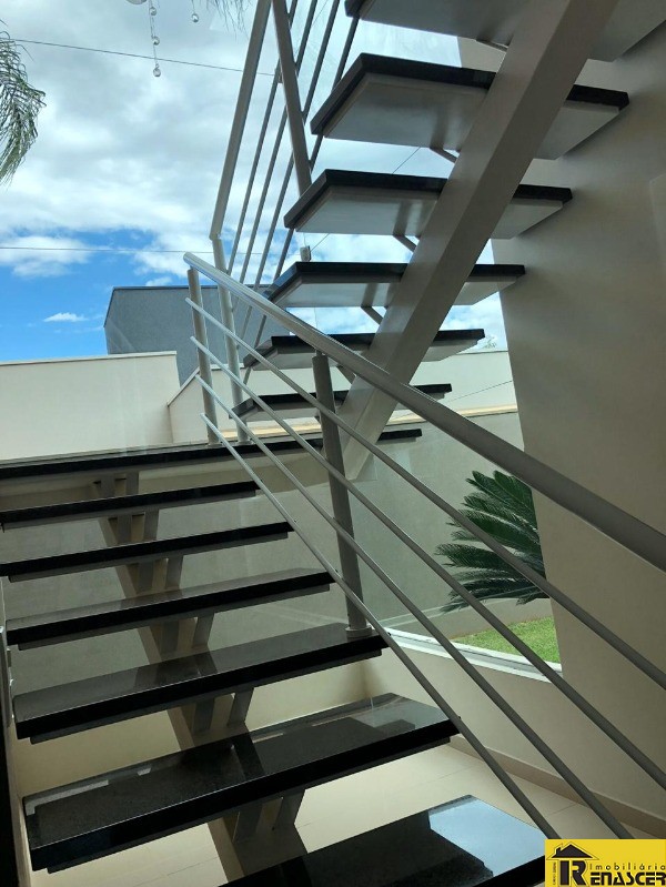 Casa de Condomínio com 3 quartos à venda, 300m² — foto 9 de 21