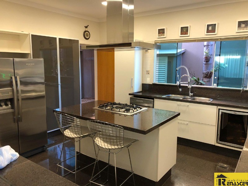 Casa de Condomínio com 3 quartos à venda, 300m² — foto 12 de 21