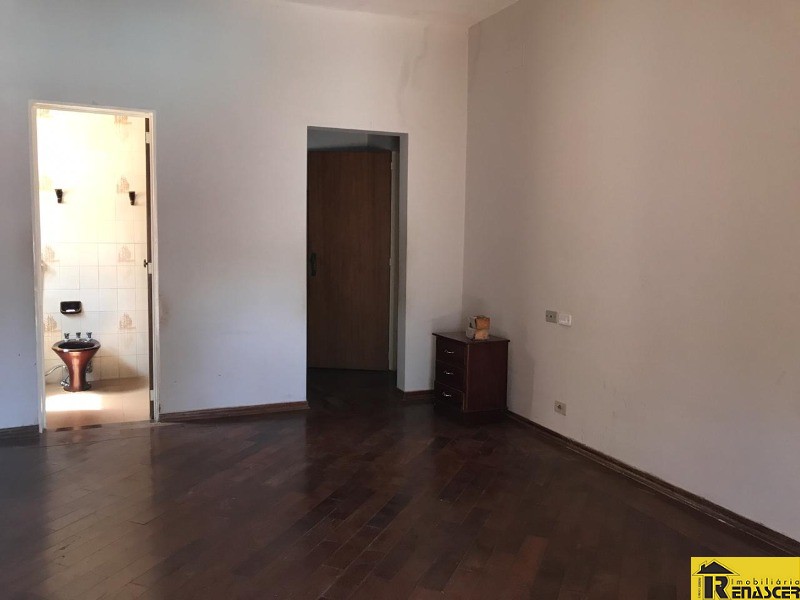 Casa com 3 quartos à venda, 1000m² — foto 8 de 22