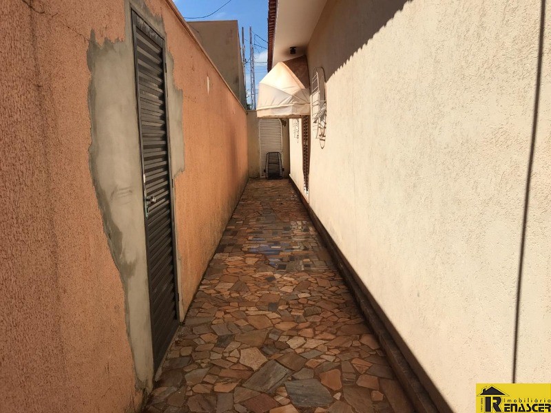 Casa com 3 quartos à venda, 1000m² — foto 18 de 22