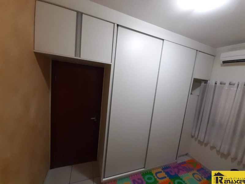 Casa com 3 quartos à venda, 250m² — foto 22 de 37