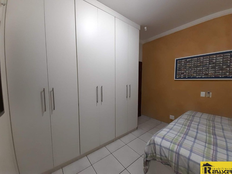 Casa com 3 quartos à venda, 250m² — foto 28 de 37