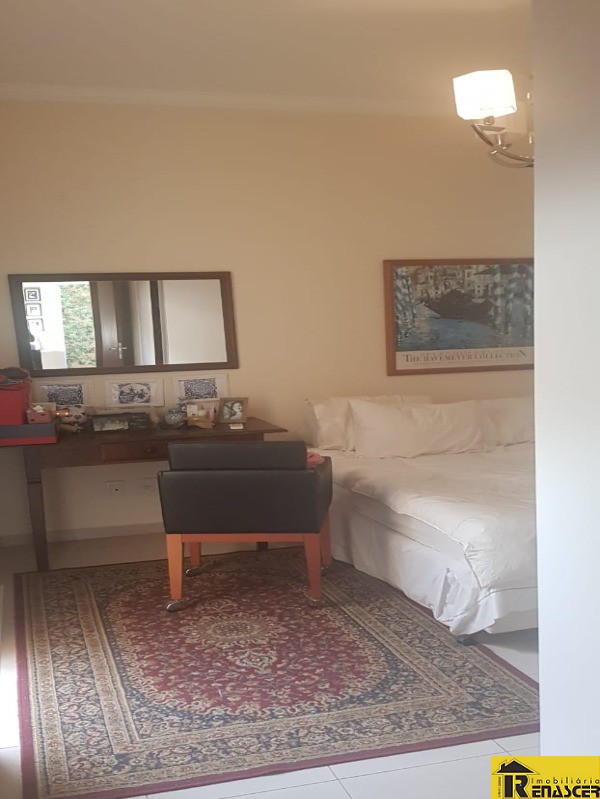 Casa de Condomínio com 3 quartos à venda, 198m² — foto 6 de 18