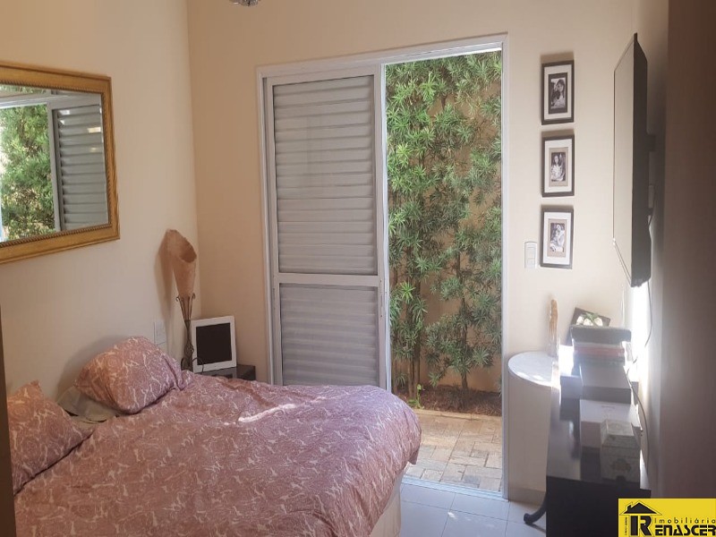 Casa de Condomínio com 3 quartos à venda, 198m² — foto 9 de 18
