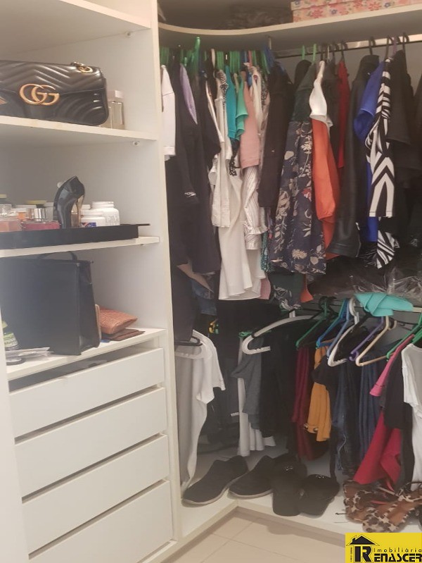Casa de Condomínio com 3 quartos à venda, 198m² — foto 11 de 18