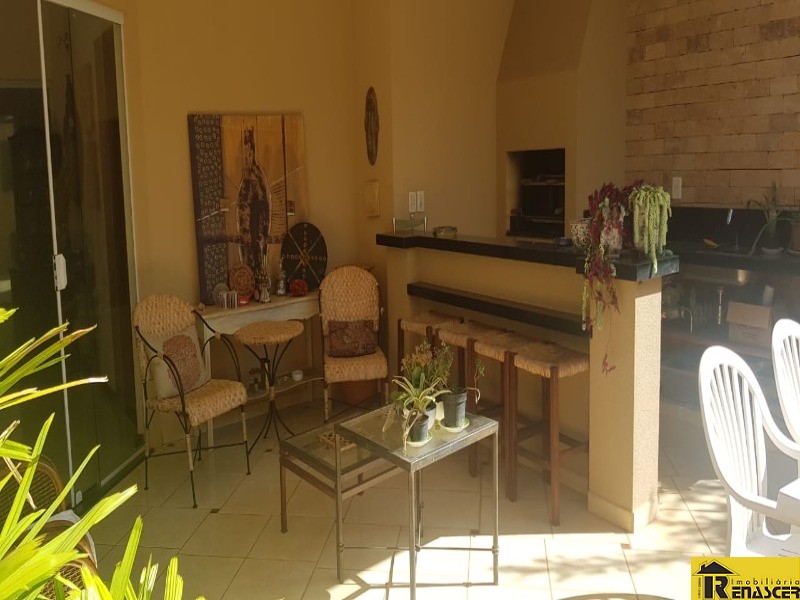 Casa de Condomínio com 3 quartos à venda, 198m² — foto 15 de 18