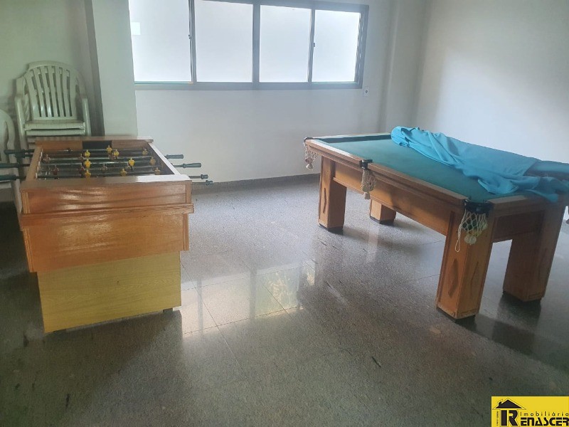Apartamento com 4 quartos à venda, 230m² — foto 13 de 14