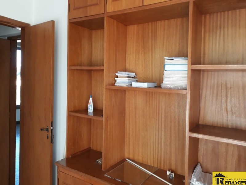Apartamento com 4 quartos à venda, 230m² — foto 4 de 14