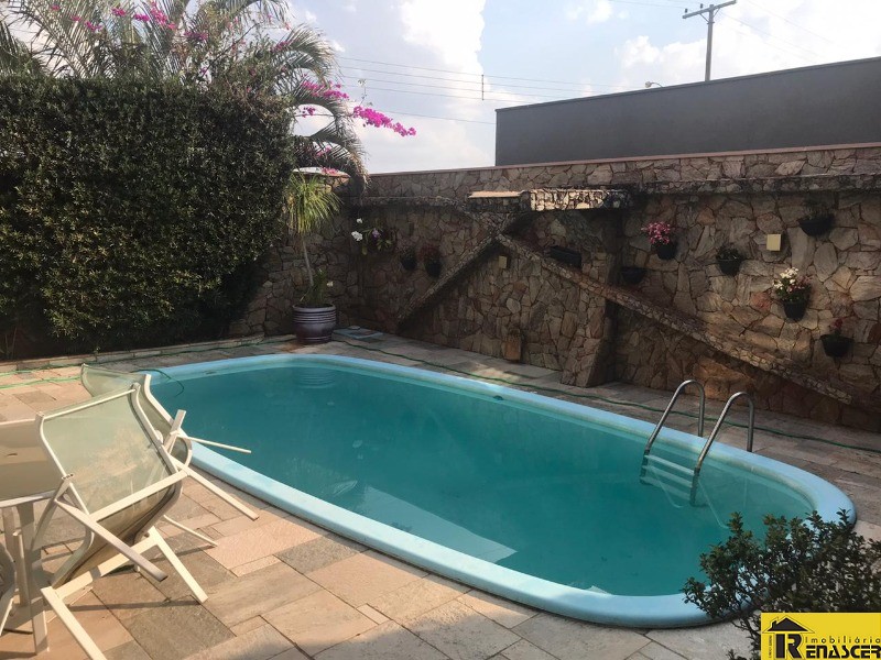 Casa de Condomínio com 4 quartos à venda, 480m² — foto 15 de 41