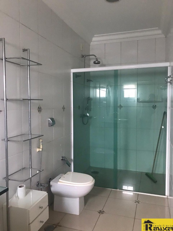 Casa de Condomínio com 4 quartos à venda, 480m² — foto 19 de 41
