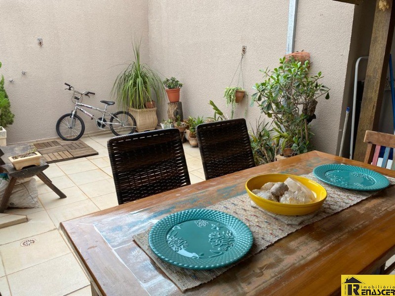 Apartamento com 2 quartos à venda, 75m² — foto 15 de 31