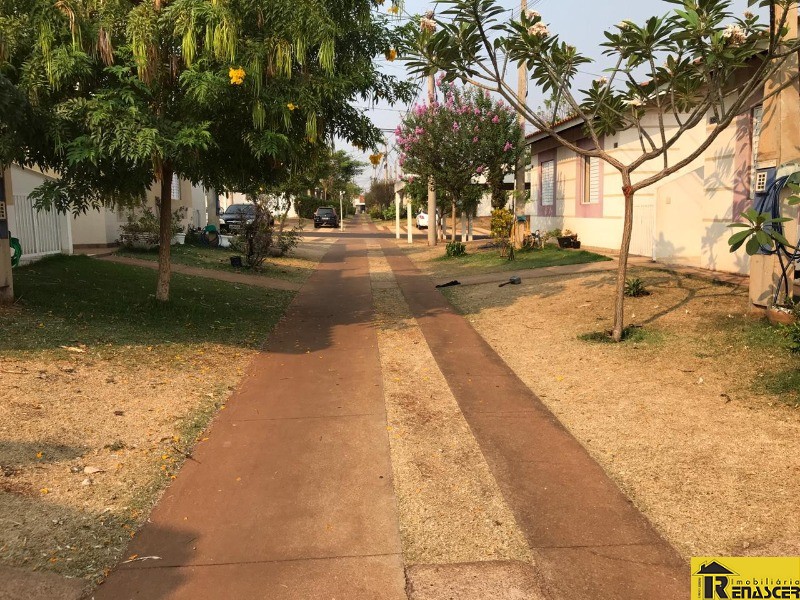 Casa de Condomínio com 2 quartos à venda, 50m² — foto 2 de 13