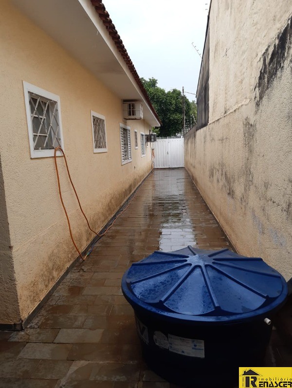 Casa com 3 quartos à venda, 240m² — foto 6 de 33