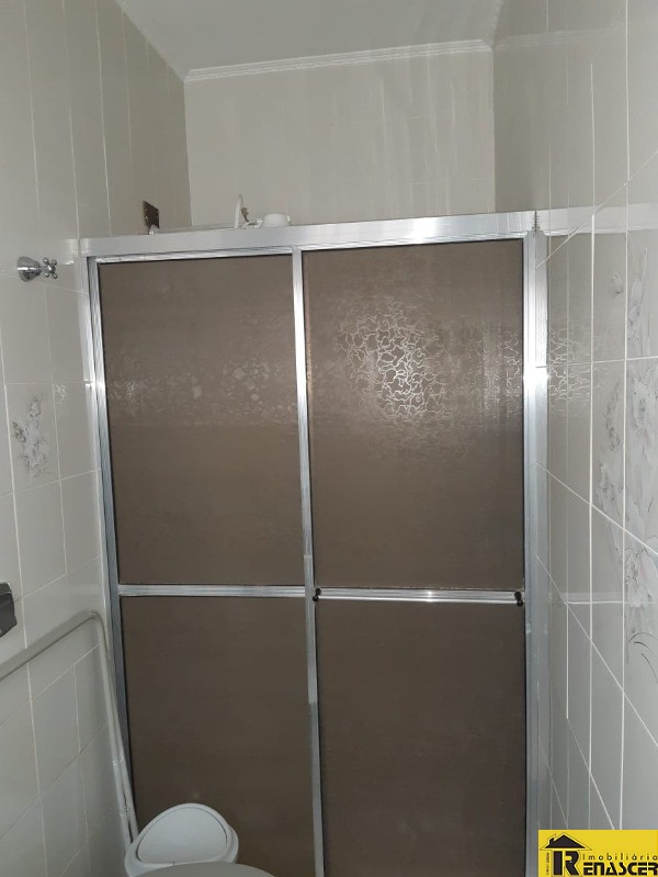 Casa com 3 quartos à venda, 240m² — foto 19 de 33