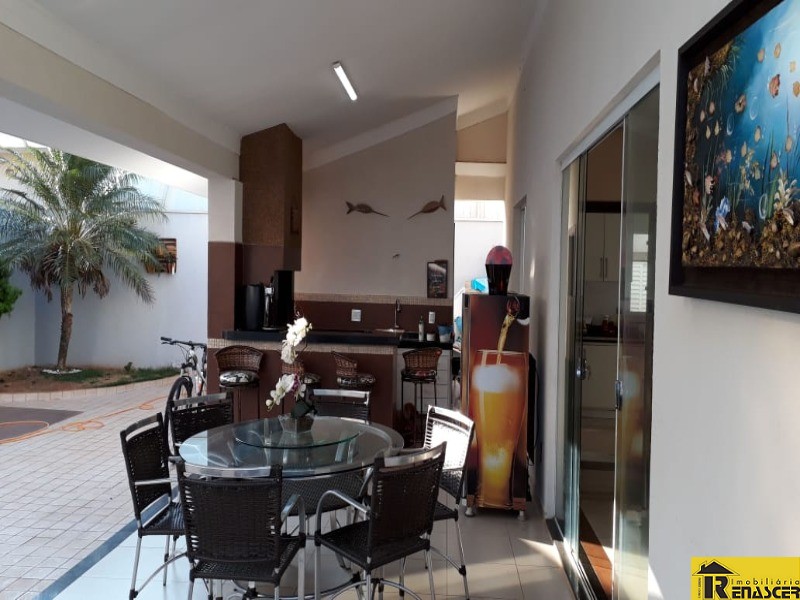 Casa de Condomínio com 4 quartos à venda, 350m² — foto 7 de 41
